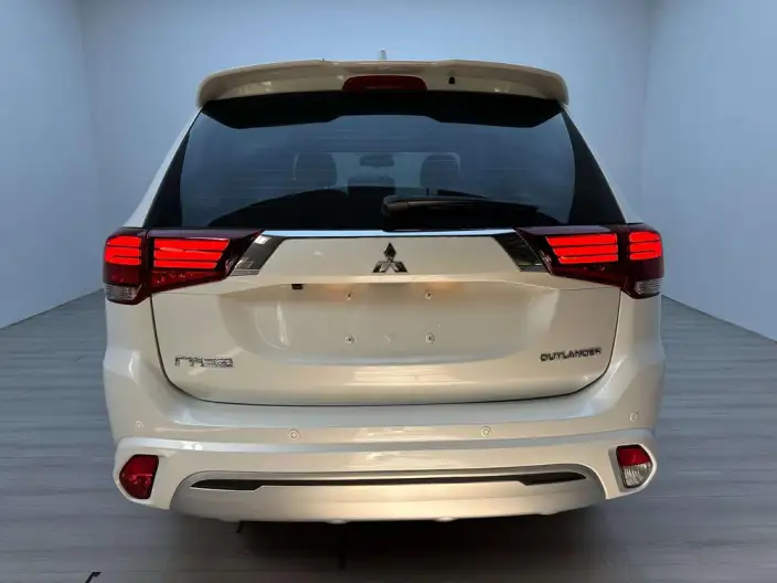 Mitsubishi Outlander 2021 Model 2.0L 2WD Changxiang Edition 5 seat – фото 5