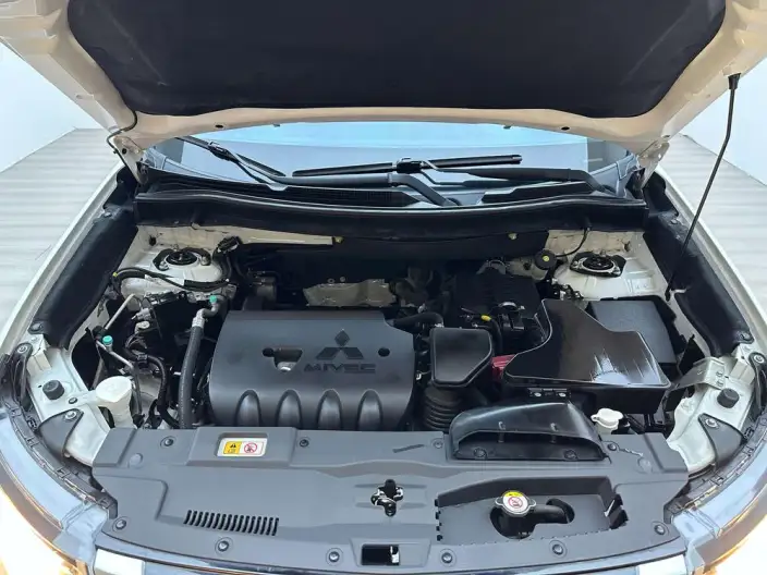 Mitsubishi Outlander 2021 Model 2.0L 2WD Changxiang Edition 5 seat – фото 8