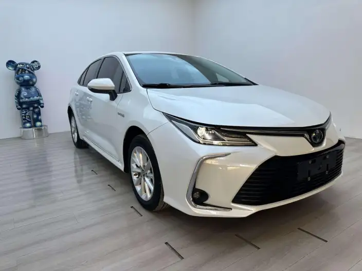 Toyota Corolla 2021 Model Hybrid 1.8L E-CVT Ultimate Edition – фото 3