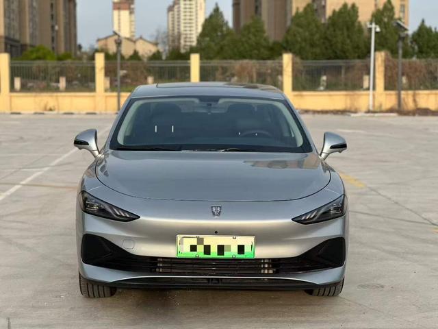 Roewe D7 DMH Раздел 2023 125 Superior Edition – фото 2