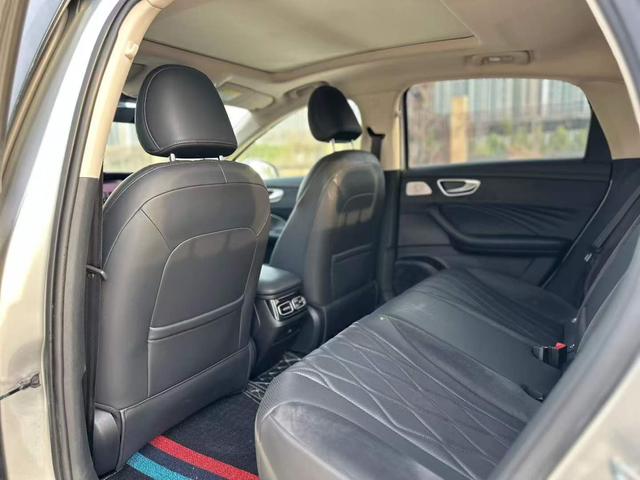 Roewe D7 DMH Раздел 2023 125 Superior Edition – фото 4