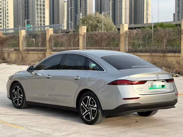 Roewe D7 DMH Раздел 2023 125 Superior Edition – фото 7
