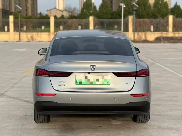 Roewe D7 DMH Раздел 2023 125 Superior Edition – фото 8