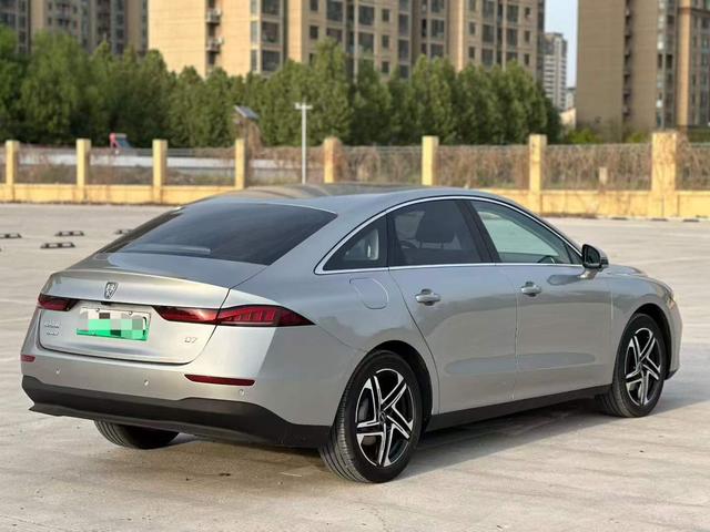 Roewe D7 DMH Раздел 2023 125 Superior Edition – фото 9