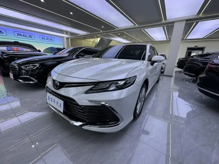 Toyota Camry 2023 Model 2.0G Deluxe Edition – фото 1