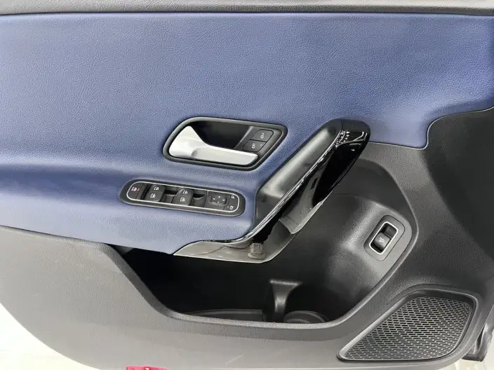 Mercedes-Benz A-class 2022 Model Facelift A 180 L Sports sedan – фото 9