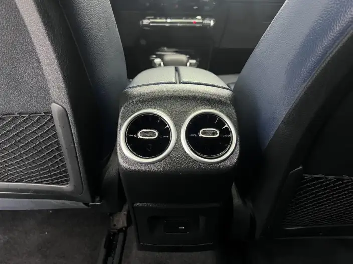 Mercedes-Benz A-class 2022 Model Facelift A 180 L Sports sedan – фото 10