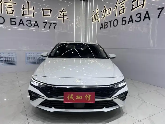 Hyundai Ioniq 2023 Model 1.5L CVT GLX Elite Edition – фото 2
