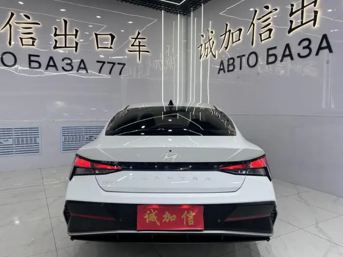 Hyundai Ioniq 2023 Model 1.5L CVT GLX Elite Edition – фото 5