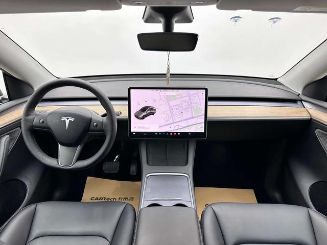 Tesla Model Y 2021 Long Range AWD – фото 10