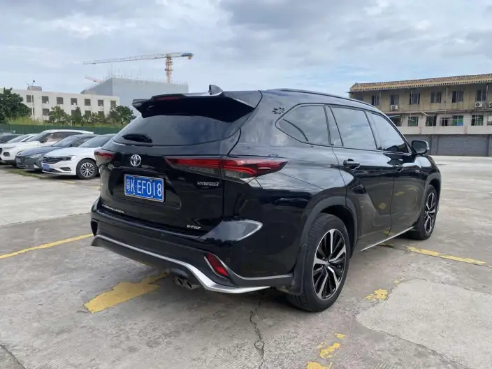 Crown Kluger 2023 Model Intelligent Hybrid 2.5L E-CVT 4WD Deluxe Edition – фото 6