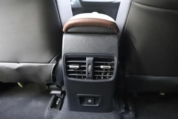 Toyota Levin 2022 Model Hybrid 1.8H E-CVT Deluxe Edition – фото 10