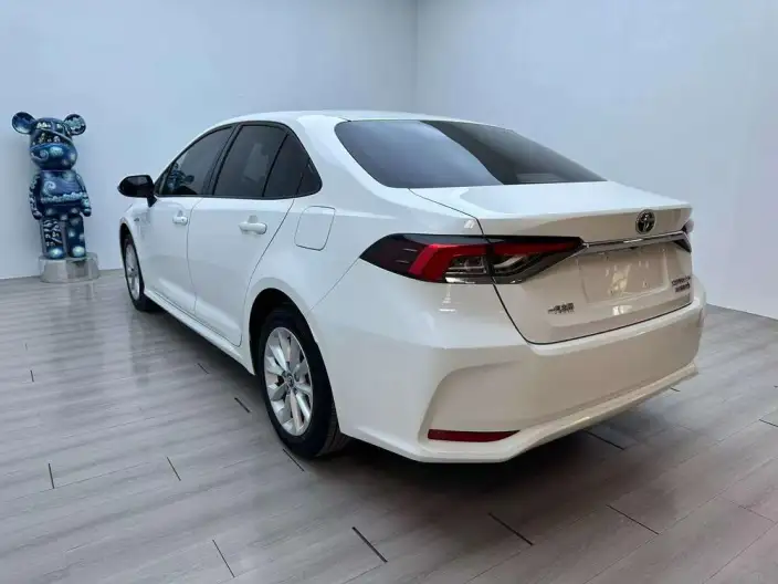 Toyota Corolla 2021 Model Hybrid 1.8L E-CVT Elite Edition – фото 4