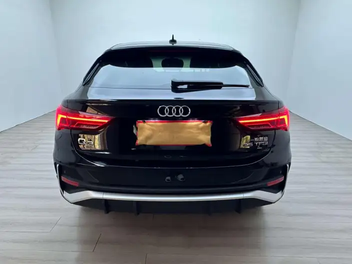 AUDI Q3 Sportback 2022 Model 35 TFSI Enterprising Model – фото 5