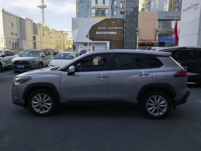 Toyota Corolla Cross 2022 Model 2.0L Pioneer Edition – фото 4