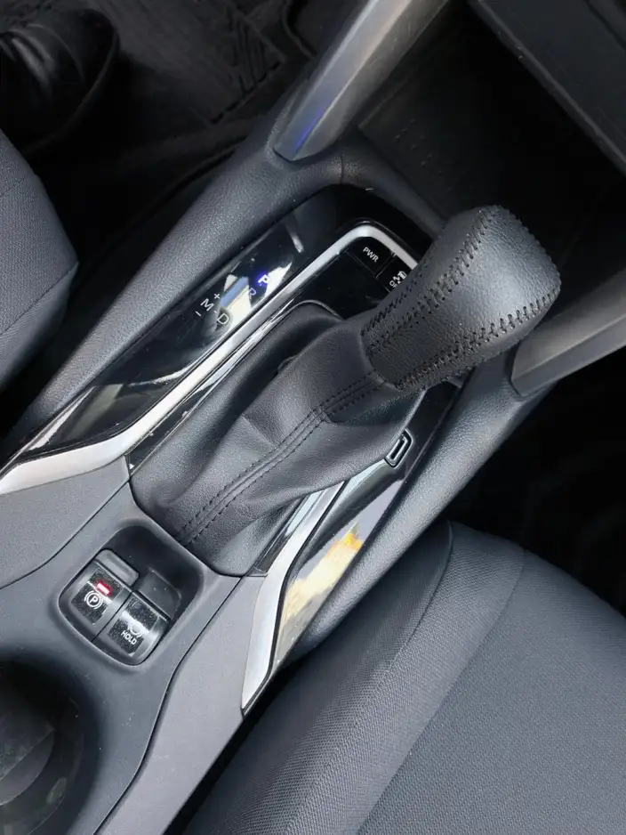 Toyota Corolla Cross 2022 Model 2.0L Pioneer Edition – фото 8