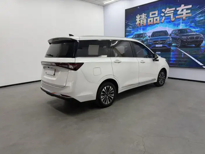 WULING Jiachen 2022 Model 1.5T CVT Exclusive Flagship Model – фото 6