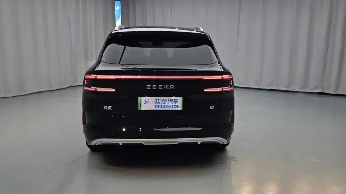 ZEEKR 8X 2026 Model 55kWh MAX – фото 6