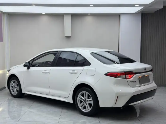 Toyota Levin 2022 Model 185T CVT Deluxe Edition – фото 4