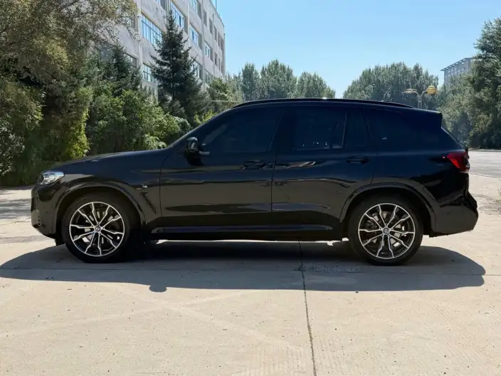BMW X3 2023 Model xDrive30i Leading Model M Night Set – фото 4