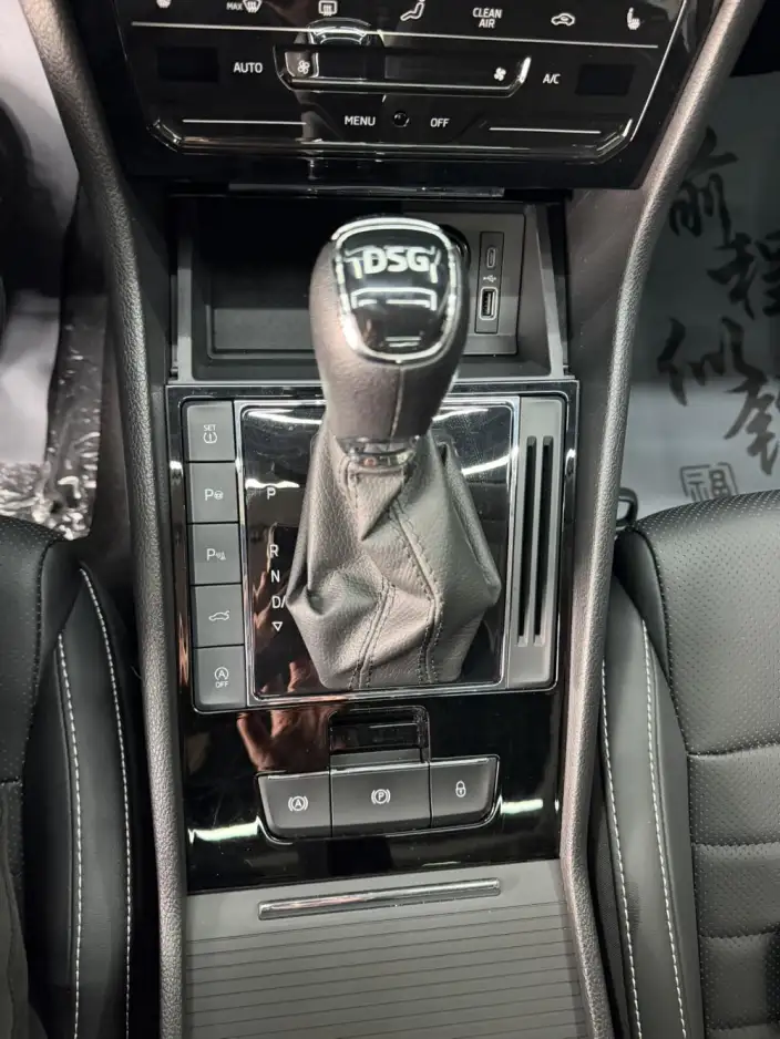 Skoda Superb 2024 Model TSI280 DSG Exclusive Edition – фото 9