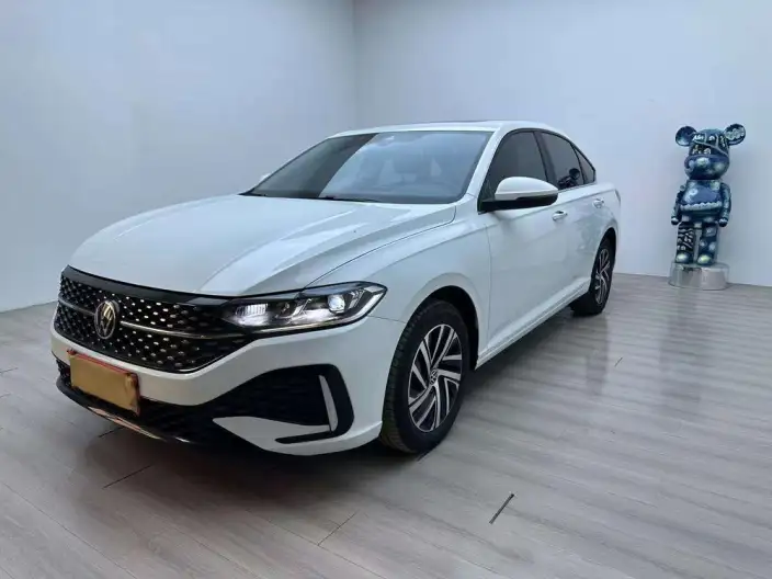 Volkswagen Lavida 2023 Model 1.5L Automatic Starry Sky Five Million Edition – фото 1