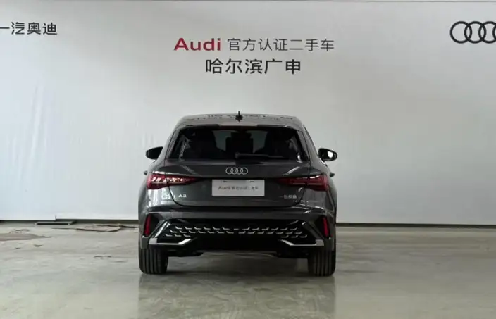Audi A3 2026 Model Sportback 35 TFSI Continental Flying Spur Exclusive Model – фото 3