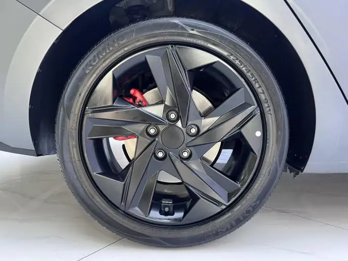 Hyundai Ioniq 2022 Model 1.5L CVT 20th SE 20th Anniversary Memorial Edition – фото 7