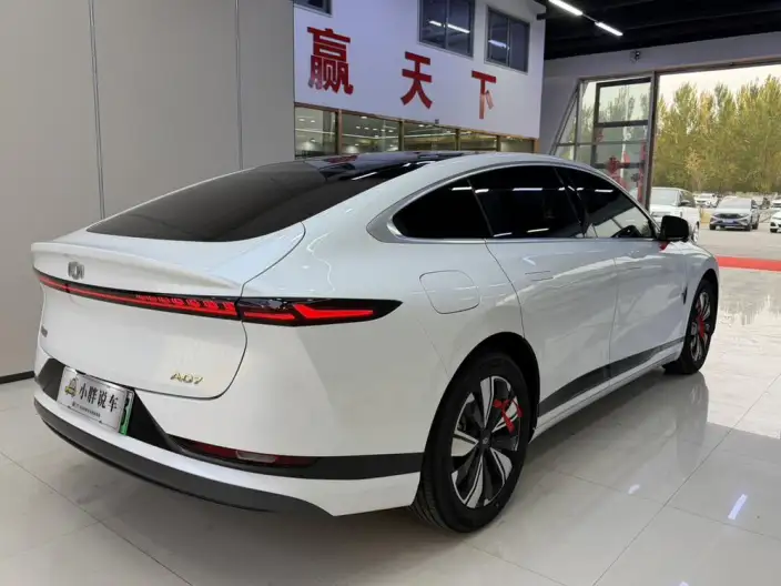 Changan Qiyuan A07 2025 Model Blue whale Extended Range 140 Elite Model – фото 5