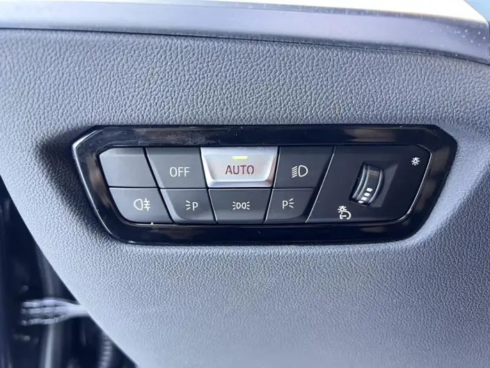 BMW 3 Series 2023 Model 320Li M Sports Set – фото 10