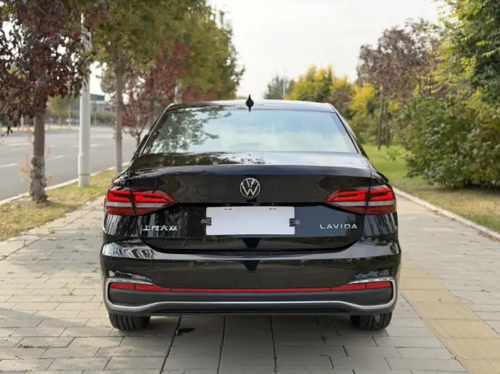 Volkswagen Lavida 2023 Model 1.5L Automatic Manyi Edition – фото 5
