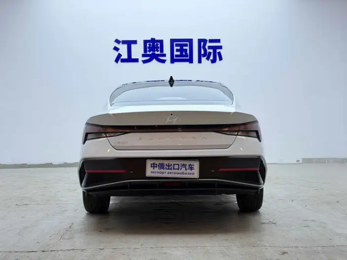 Hyundai Ioniq 2023 Model 1.5L CVT LUX Premium Edition – фото 5