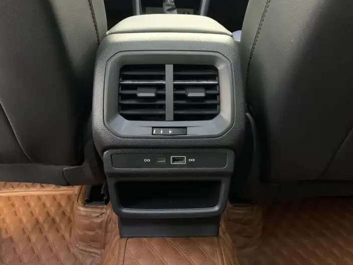 Volkswagen Tharu 2022 Model 280TSI 2WD Deluxe Edition – фото 7