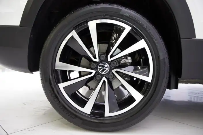 Volkswagen Tharu 2022 Model 280TSI 2WD Deluxe Edition – фото 7