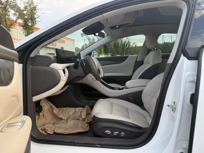 IM L6 2024 Model Max Standard Edition 75kWh – фото 9