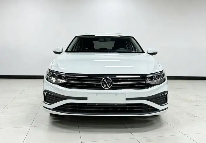 Volkswagen Bora 2023 Model 1.5L Automatic Smooth Ride Limited edition – фото 2