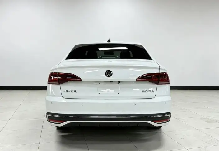 Volkswagen Bora 2023 Model 1.5L Automatic Smooth Ride Limited edition – фото 6