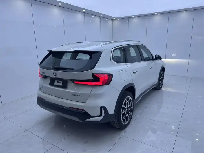 BMW X1 2025 Model sDrive25Li X Design Set – фото 6