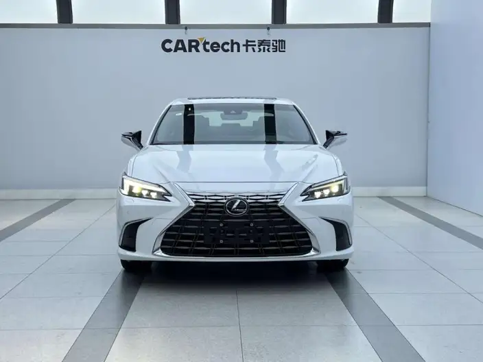 Lexus ES 2025 Model 200 Premium – фото 2