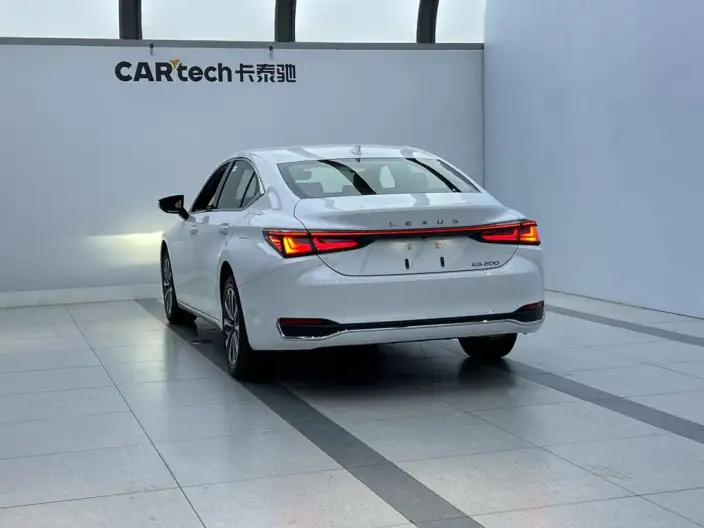 Lexus ES 2025 Model 200 Premium – фото 3