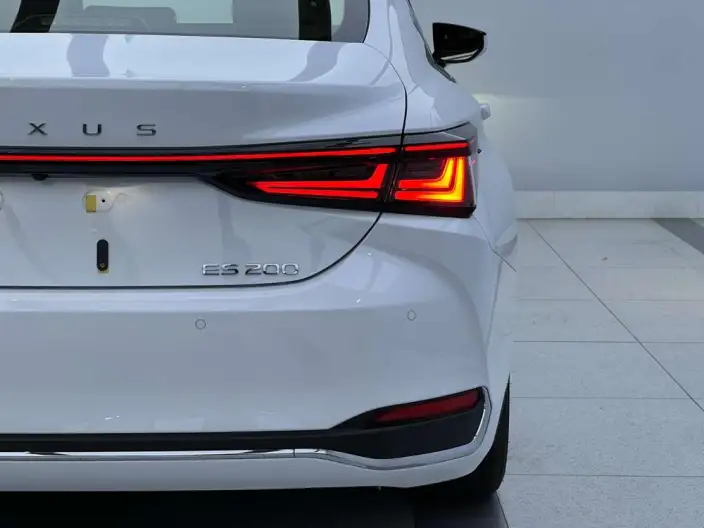 Lexus ES 2025 Model 200 Premium – фото 6