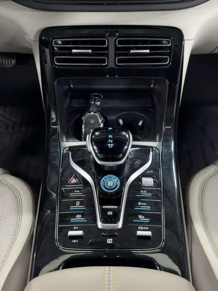 BYD Qin PLUS DM 2024 Model Honor Edition DM-i 55KM Leading Model – фото 10