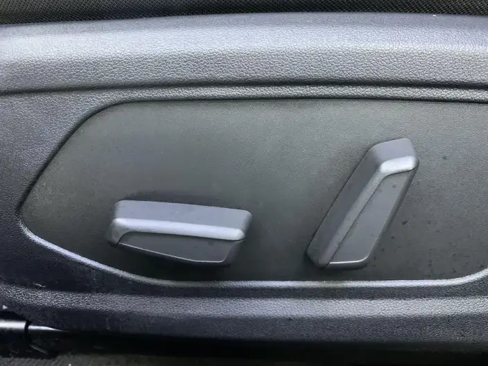 Hyundai Ioniq 2023 Model 1.5L CVT LUX Premium Edition – фото 9