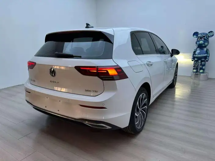 Volkswagen Golf 2021 Model 280TSI DSG Pro – фото 6