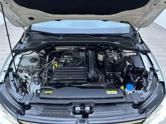 Volkswagen Golf 2021 Model 280TSI DSG Pro – фото 8