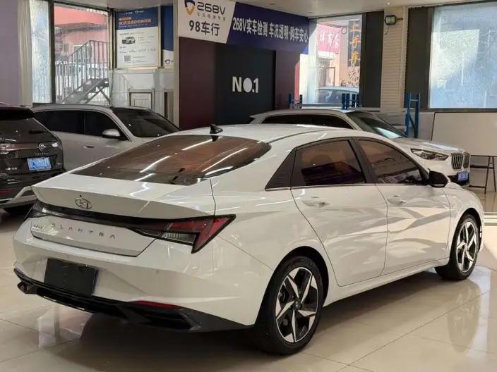 Hyundai Ioniq 2022 Model 1.5L CVT GLX Elite Edition – фото 6
