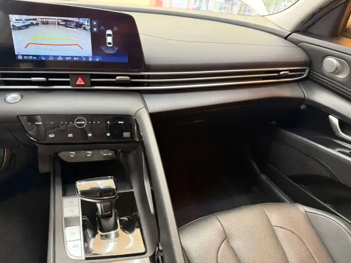 Hyundai Ioniq 2022 Model 1.5L CVT GLX Elite Edition – фото 9