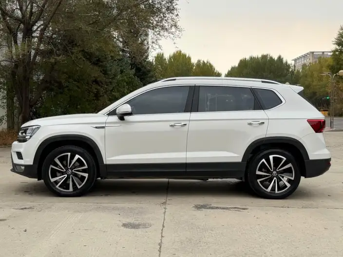 Volkswagen Tharu 2022 Model 280TSI 2WD Fashion edition – фото 4