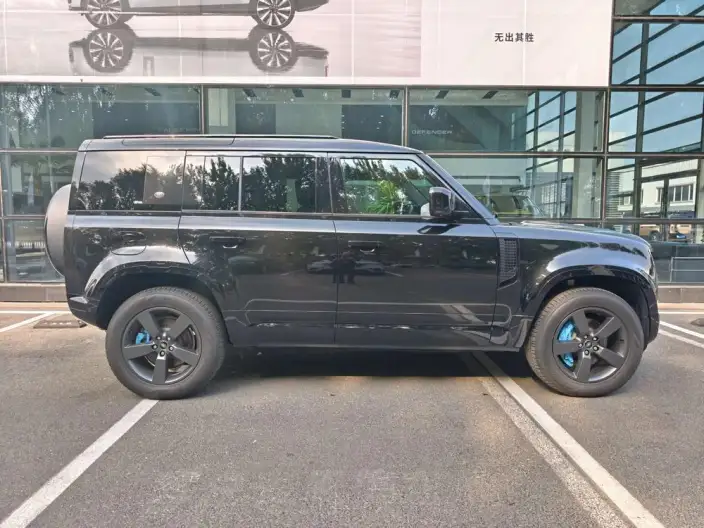 Land Rover Defender 2023 Model Facelift 110 P400 X-Dynamic HSE – фото 7