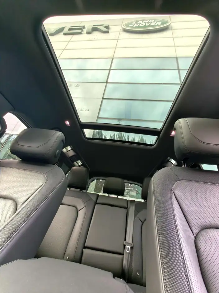 Land Rover Defender 2023 Model Facelift 110 P400 X-Dynamic HSE – фото 10